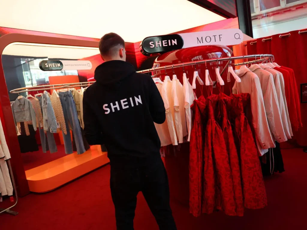 Como Conseguir At&eacute; 3 Roupas Gr&aacute;tis por Semana na SHEIN